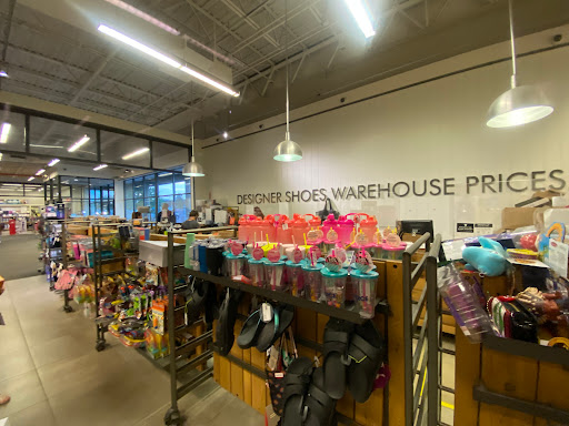 Shoe Store «DSW Designer Shoe Warehouse», reviews and photos, 2485 Richmond Ave, Staten Island, NY 10314, USA