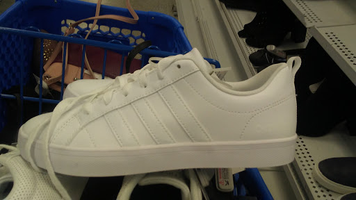 Clothing Store «Ross Dress for Less», reviews and photos, 1180 Stafford Market Pl, Stafford, VA 22556, USA