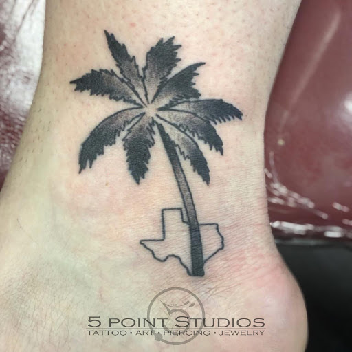 Tattoo Shop «5 Point Studios», reviews and photos, 1800 NW 86th St, Clive, IA 50325, USA
