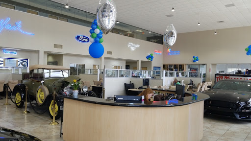 Oil Change Service «Quick Lane at Mac Haik Ford», reviews and photos, 10333 Katy Fwy, Houston, TX 77024, USA