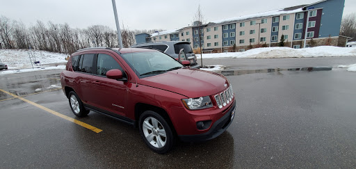 Used Car Dealer «CarMax», reviews and photos, 4431 28th St SE, Kentwood, MI 49512, USA