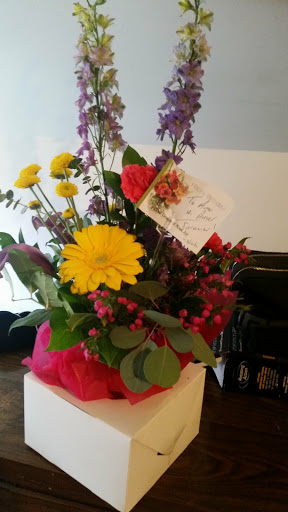 Florist «Floral Designs of Mount Joy», reviews and photos, 102 E Main St, Mount Joy, PA 17552, USA