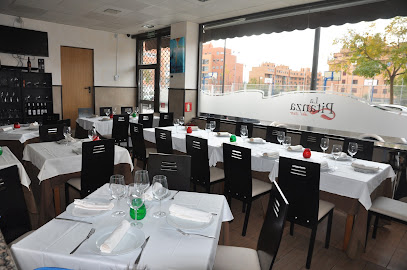 Restaurante La Pitanza del Sur - C. Icíar Bollaín, 4, 28902 Getafe, Madrid, Spain