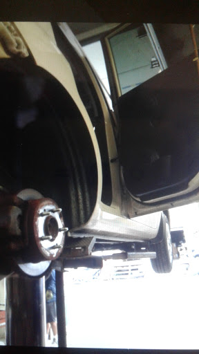 Auto Body Shop «Misner Auto Body Inc», reviews and photos, 60 Sunrise Hwy, West Islip, NY 11795, USA