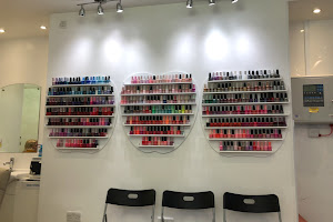 Nail Deluxe