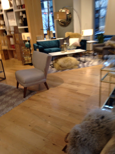 Furniture Store «west elm», reviews and photos, 1201 NW Couch St, Portland, OR 97209, USA