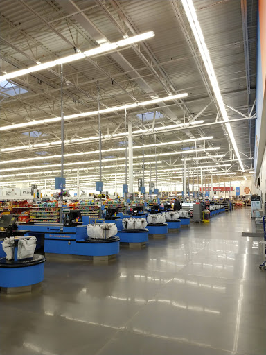 Department Store «Walmart Supercenter», reviews and photos, 260 Donald E Thurmond Pkwy, Cleveland, GA 30528, USA