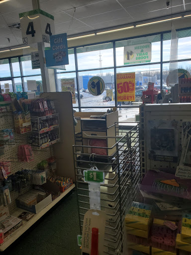Dollar Store «Dollar Tree», reviews and photos, 1154 Hinkle Dr a, Wadsworth, OH 44281, USA