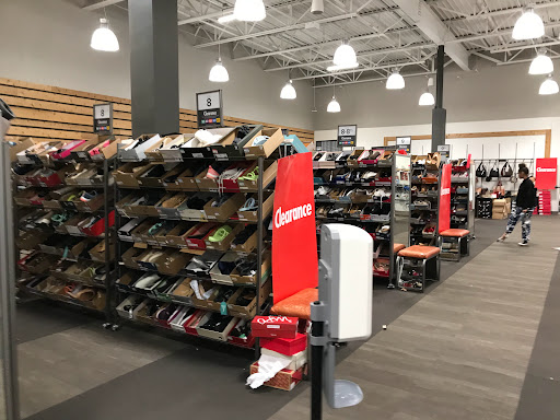 Shoe Store «DSW Designer Shoe Warehouse», reviews and photos, 300 NJ-18, East Brunswick, NJ 08816, USA