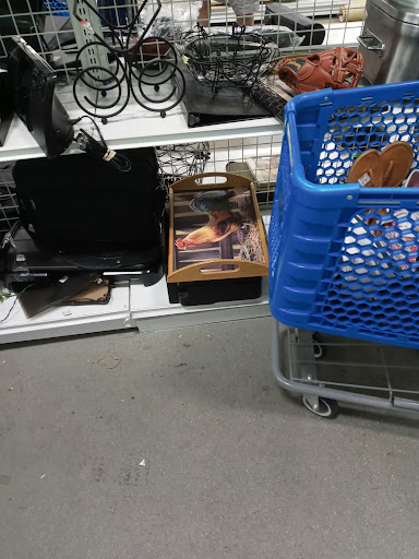 Shopping Mall «Shillington Shopping Center», reviews and photos, 502 E Lancaster Ave, Reading, PA 19607, USA