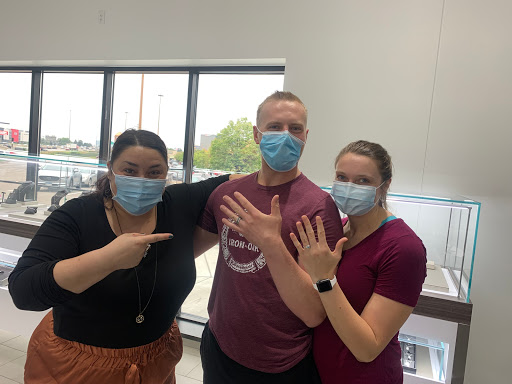 Jewelry Store «Wedding Day Diamonds - Bloomington», reviews and photos, 7901 Penn Ave S, Bloomington, MN 55431, USA