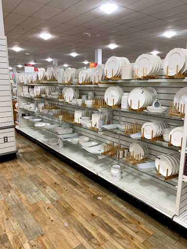 Department Store «HomeGoods», reviews and photos, 205 E Rte 59, Nanuet, NY 10954, USA