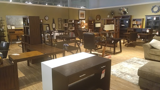 Furniture Store «The Furniture Mart - Shakopee», reviews and photos, 4270 12th Ave E, Shakopee, MN 55379, USA