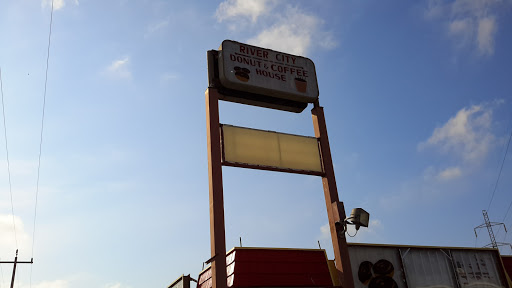 Donut Shop «River City Donuts», reviews and photos, 925 Pat Booker Rd, Universal City, TX 78148, USA