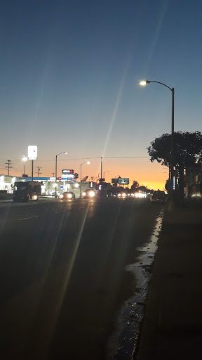 Donut Shop «Kinly Donuts», reviews and photos, 2000 W Manchester Ave, Los Angeles, CA 90047, USA