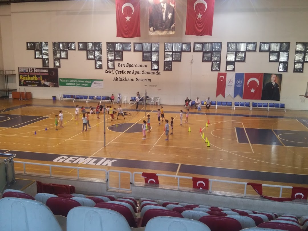 Gemlik Spor Salonu