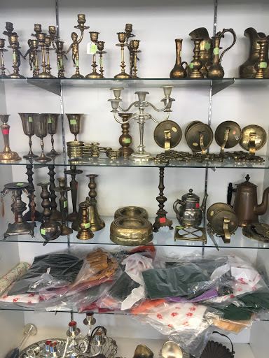 Thrift Store «Society of St. Vincent de Paul Long Beach Thrift Store», reviews and photos