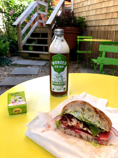 Wine Store «Brown Jug Wine Shop», reviews and photos, 1 Jarves St, Sandwich, MA 02563, USA