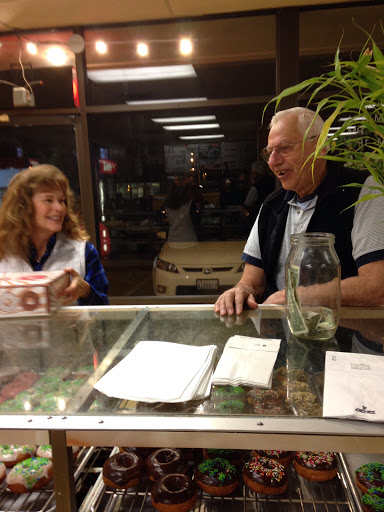 Donut Shop «Countryside Donut House», reviews and photos, 11613 124th Ave NE, Kirkland, WA 98034, USA