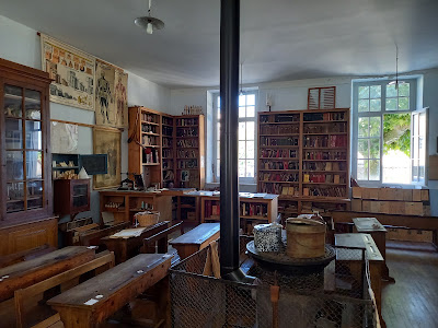École d'Autrefois - Château Chalon à Château-Chalon