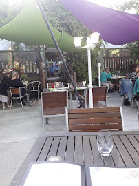 Atmosphère du Restaurant LA VILLA DES OLIVIERS à Guingamp - n°3