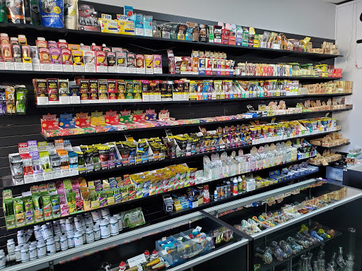 Tobacco Shop «Lifestyle Smoke Shop», reviews and photos, 712 S US Hwy 17 92, Longwood, FL 32750, USA