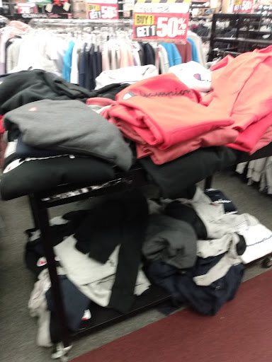 Sporting Goods Store «Olympia Sports», reviews and photos, 250 N Plainfield Rd, West Lebanon, NH 03784, USA