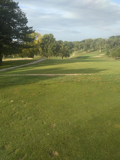 Public Golf Course «Elmwood 18 Hole Golf Course», reviews and photos, 6232 Pacific St, Omaha, NE 68106, USA