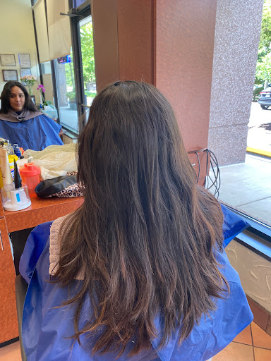 Beauty Salon «London Hair & Nail Salon», reviews and photos, 1320 Old Chain Bridge Rd # 150, McLean, VA 22101, USA