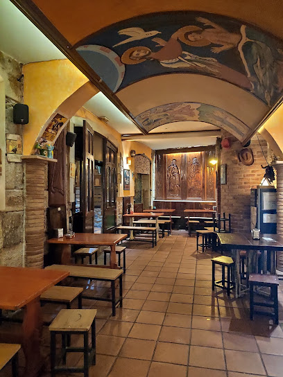 Bar Abadía de Nuria - Tr.ª Primera de Victoria, 4, 36201 Vigo, Pontevedra, Spain