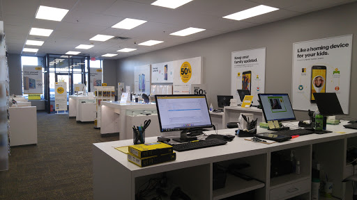 Cell Phone Store «Sprint Store Maple Grove», reviews and photos, 9513 Blackoaks Ln N, Maple Grove, MN 55311, USA