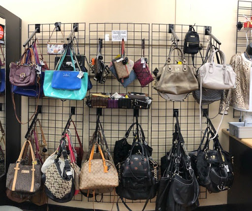 Used Clothing Store «Clothes Mentor», reviews and photos, 3208 Erie Blvd E, Syracuse, NY 13214, USA