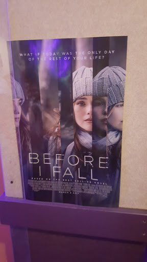 Movie Theater «Regal Cinemas Cobblestone Square 20», reviews and photos, 5500 Cobblestone Rd, Elyria, OH 44035, USA