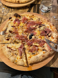 Plats et boissons du Pizzeria Pizze Di Rosa à Saint-Chinian - n°3