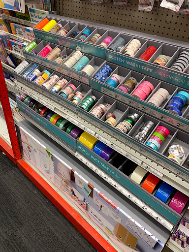 Office Supply Store «Staples», reviews and photos, 91-30 Van Wyck Expy, Jamaica, NY 11418, USA