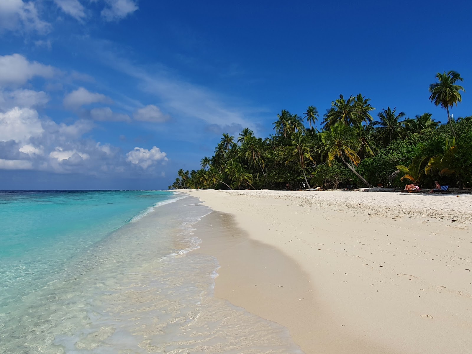 Foto af Filitheyo Strand med hvidt fint sand overflade