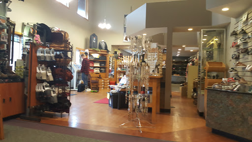 Shoe Store «Sven Factory Outlet Store», reviews and photos, 10000 Lake Blvd, Chisago City, MN 55013, USA