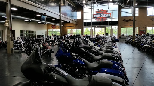 Harley-Davidson Dealer «Chicago Harley-Davidson», reviews and photos, 2929 Patriot Blvd, Glenview, IL 60026, USA