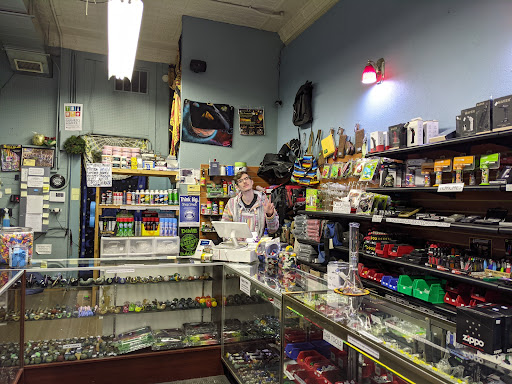 Tobacco Shop «Torched Glass, LLC», reviews and photos, 173 S Main St, Fond du Lac, WI 54935, USA
