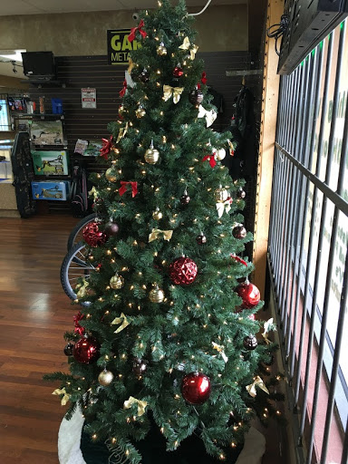 Pawn Shop «Pine Ridge Pawn & Jewelry», reviews and photos, 2033 Pine Ridge Rd #4, Naples, FL 34109, USA