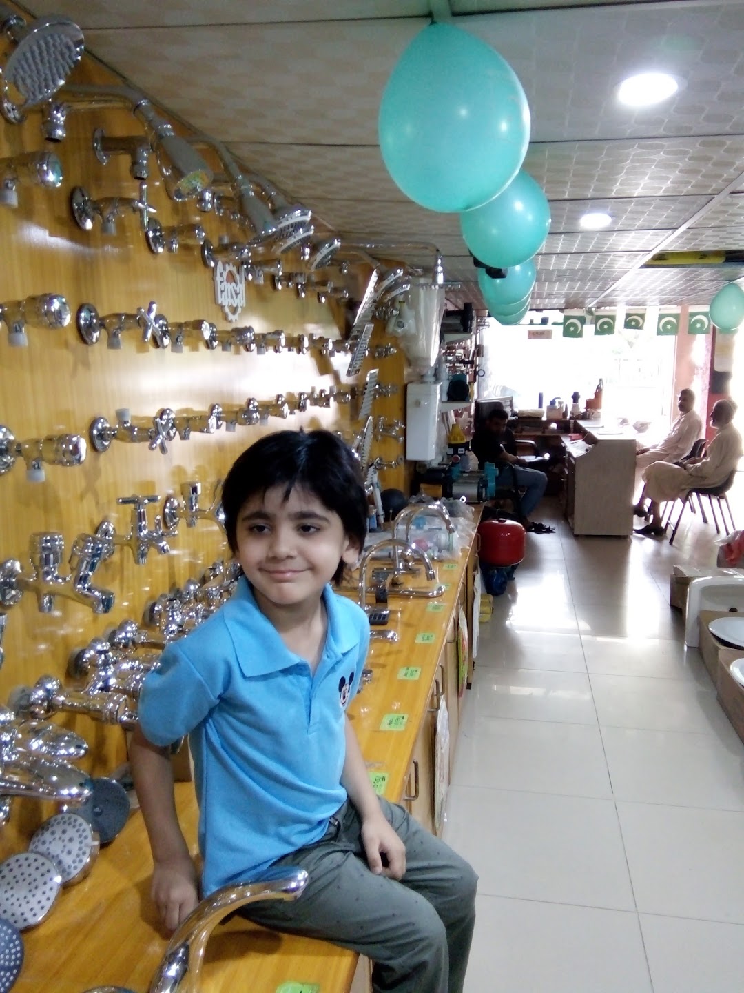 Qamar Pipe & Sanitary Store