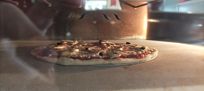Heures d'ouverture de NAPOLINA Pizza ***