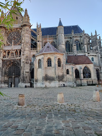 Cathédrale Notre-Dame de Senlis - Paroisse Saint Rieul du Restaurant français Le Scaramouche à Senlis - n°9