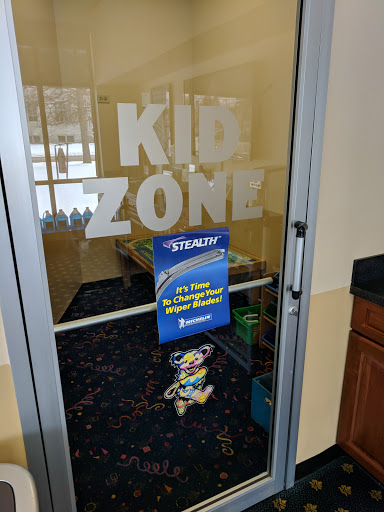 Tire Shop «Suburban Tire Auto Repair Center», reviews and photos, 755 North Ave, Glendale Heights, IL 60139, USA