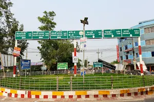 WAPDA Mor Bus Stop image