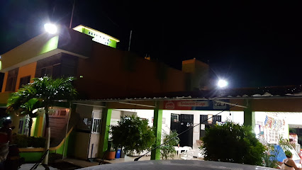 Hotel y Restaurante El Lago - Calle 24 No. 11-08, Zona Artesanal, Cra. 13 #23c151, Sampués, Sucre, Colombia