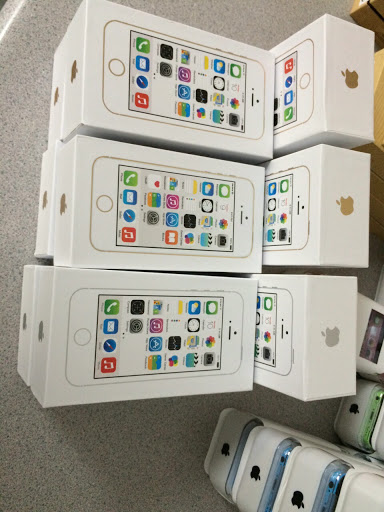 Cell Phone Store «DMV Unlocked Wireless», reviews and photos, 7054 Spring Garden Dr, Springfield, VA 22150, USA