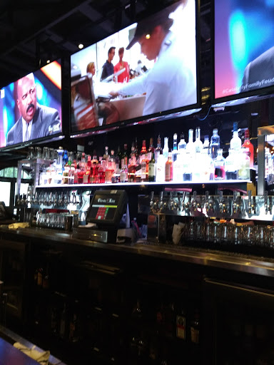 Shopping Mall «The Streets of Tanasbourne», reviews and photos, 19350 NW Emma Way, Hillsboro, OR 97124, USA