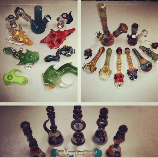 Glass Blower «ZZYZX Smoke Shop», reviews and photos, 2127 Pickwick Dr, Camarillo, CA 93010, USA