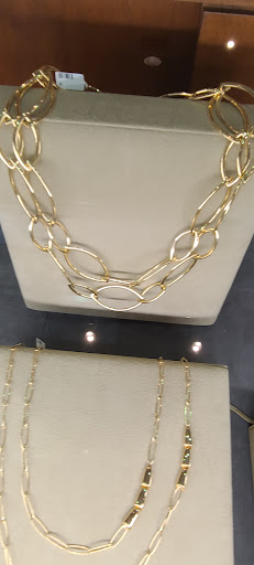 Jewelry Store «Radcliffe Jewelers», reviews and photos, 1848 Reisterstown Rd, Pikesville, MD 21208, USA